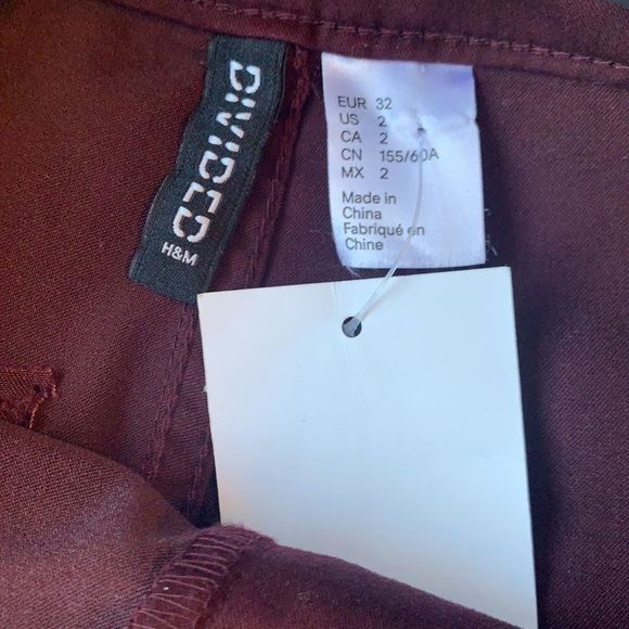 H&M Divided Burgundy Denim Jean Shorts Size 2 NWT - Picture 7 of 7